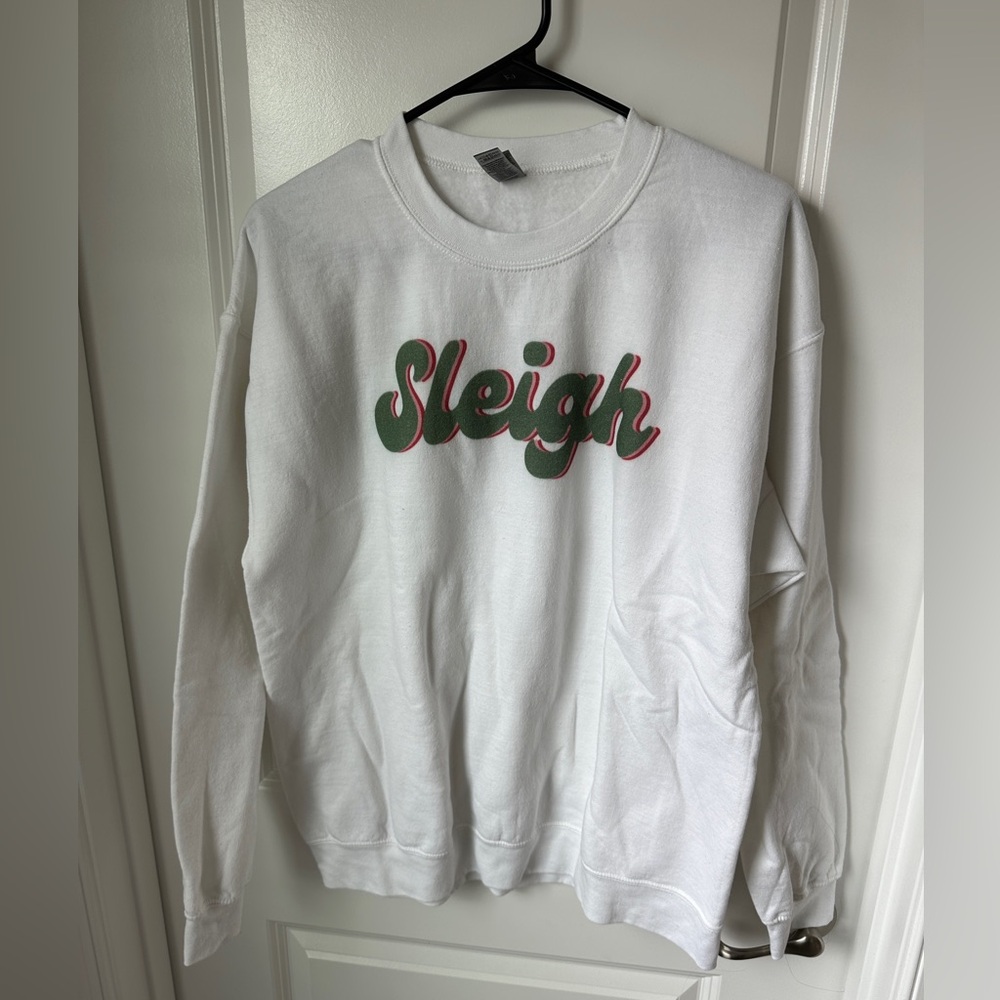 Sleigh Sweatshirt, size Large.  Great condition